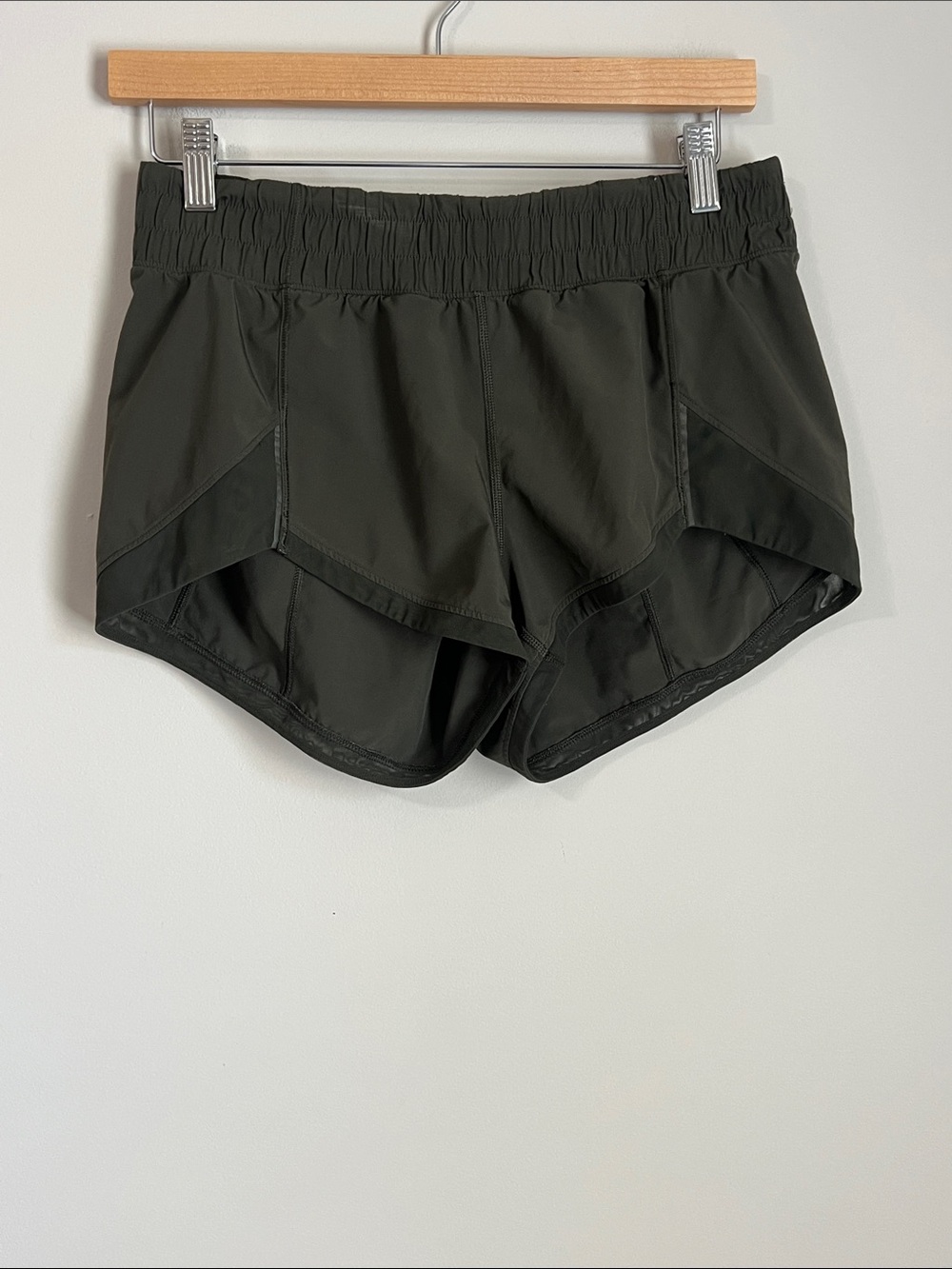 Lululemon Women's Athletic Shorts Track Running Size 6 Forest Green